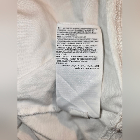 Nike Camo Logo Tee – White – Size L – Made in Turkey - Picture 9 of 9